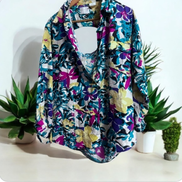 Sellecca Silks Tops - Vtg Sellecca Silk 100% Silk Floral Women's Top - Multicolor Sz Large